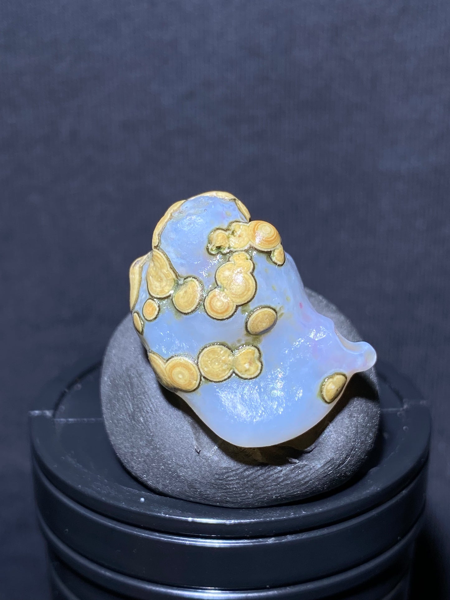 (1017)Alxa Desert Gobi eye Agate rough nature stone,Natural Color Raw Stone from Inner Mongolia.