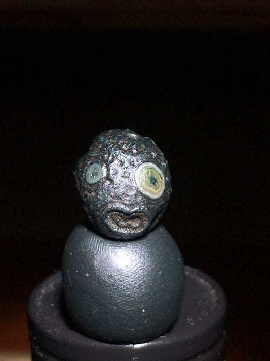 "Nuwa’s Lost Gems Hidden in the Gobi"