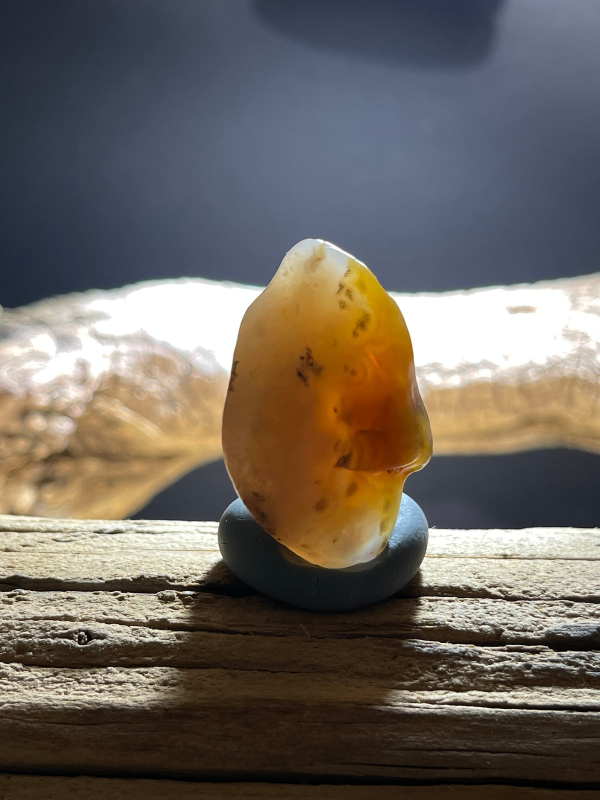 (1064)Natural Alxa Gobi Moss Agate -  Face-Like Natural Formation