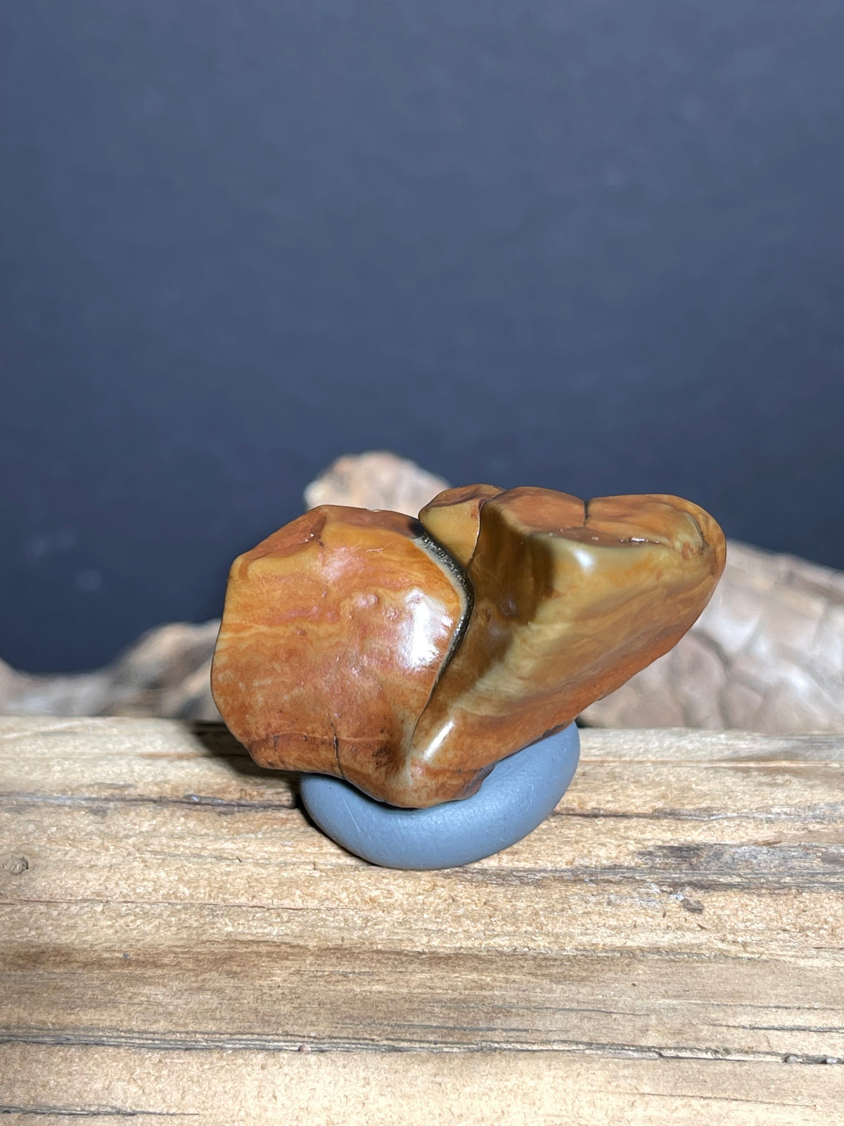 (1045)Natural Alxa Gobi Agate - Desert Varnish Sculpture Form