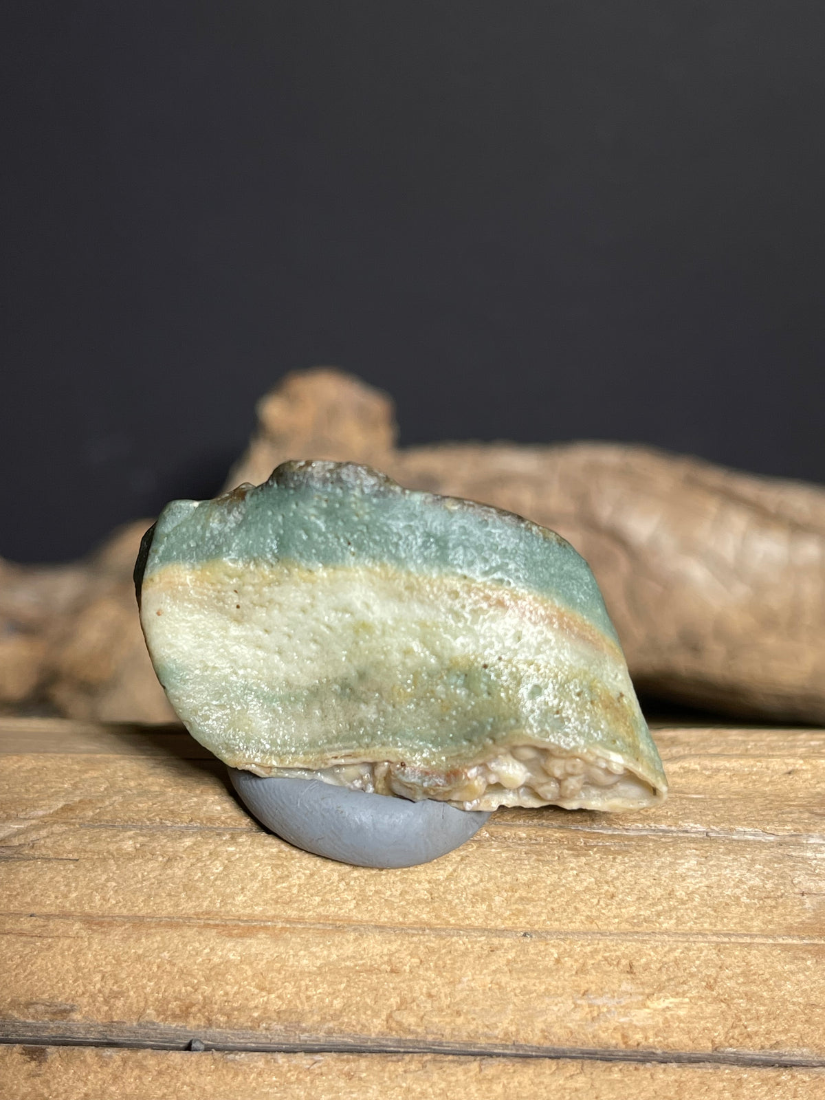 (1127) Natural Hulunbuir Gobi Agate- Green Layering & Botryoidal Formation