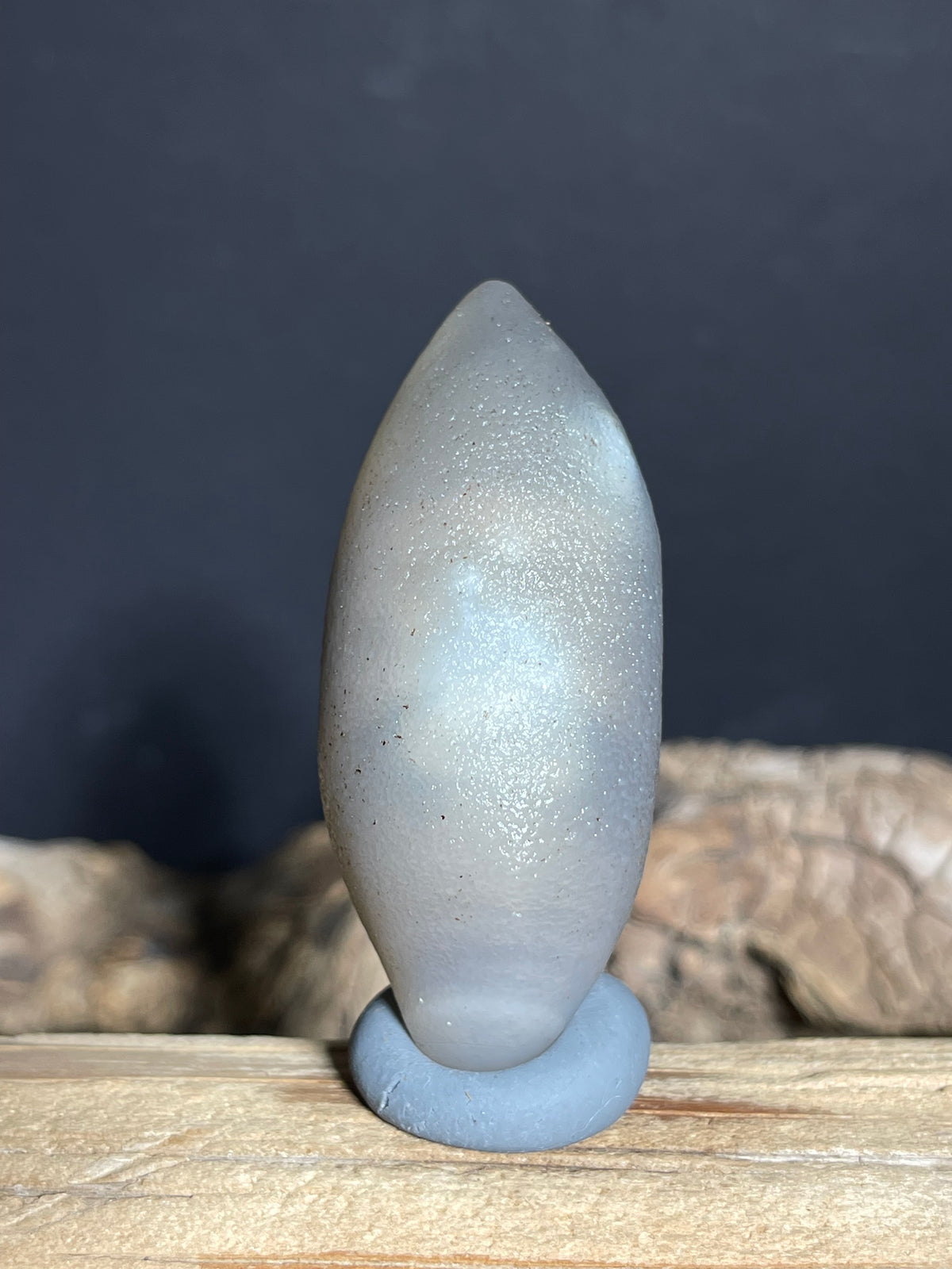 (1029)Natural Alxa Gobi agate - Smooth Spindle-Shaped Gray Stone