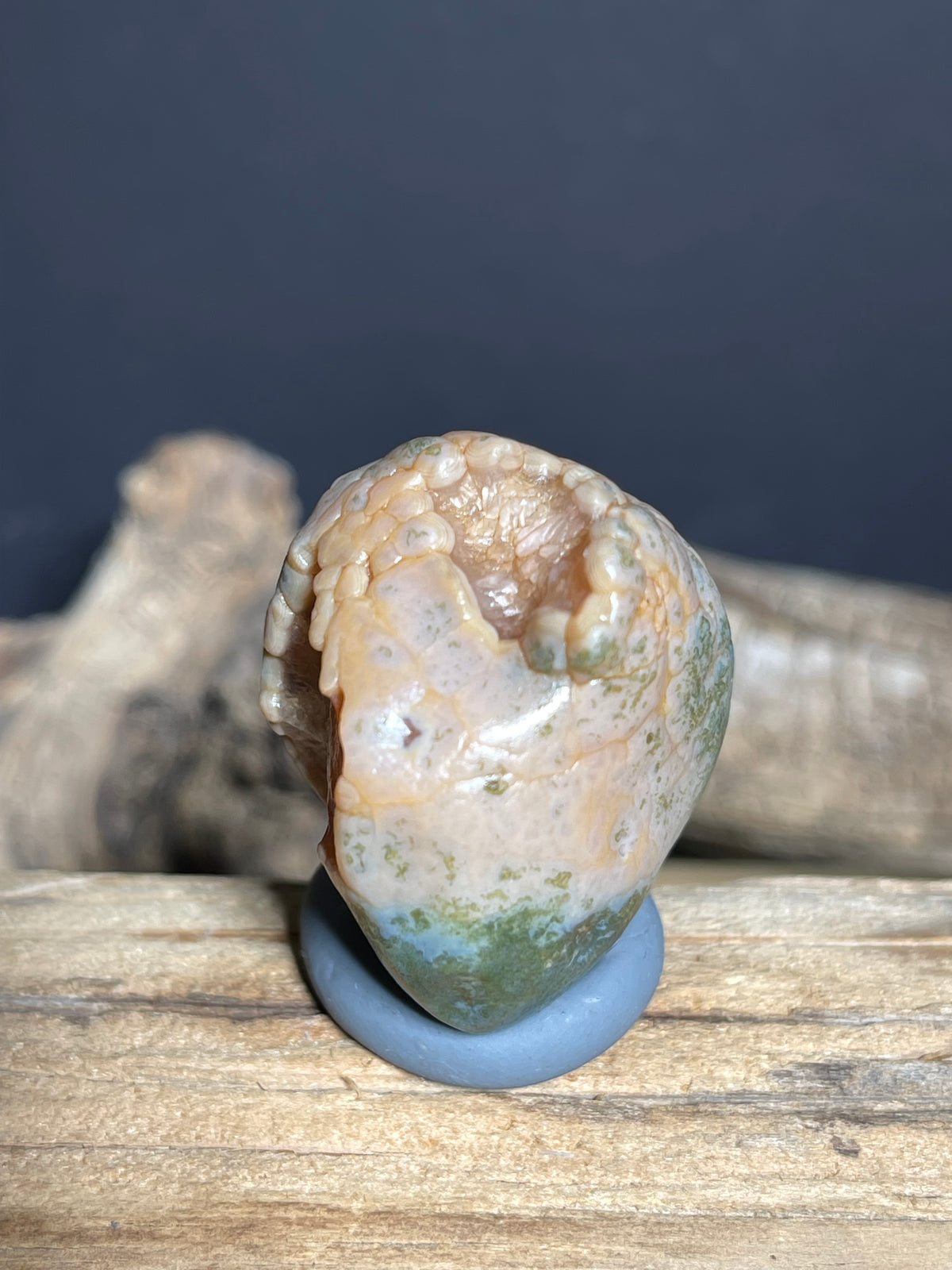 (1057)Natural Alxa Gobi Agate - Green Moss Pattern with Druzy Crystal Cavities