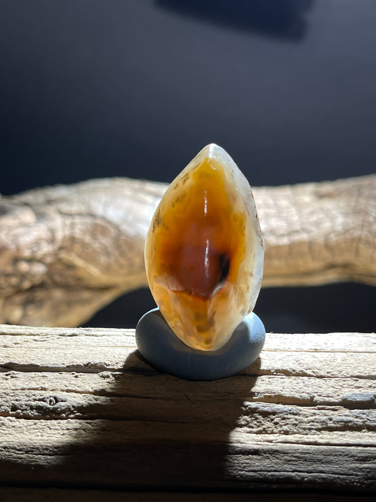 (1064)Natural Alxa Gobi Moss Agate -  Face-Like Natural Formation