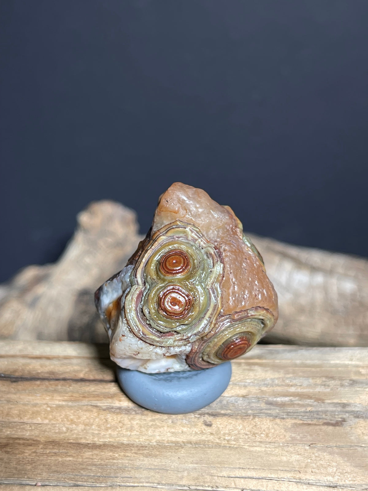 (1052)Natural Alxa Gobi Eye Agate - Multi-Eye Red & Green Collector Stone