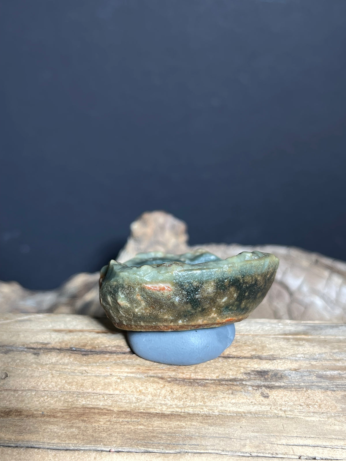(1015)Natural Hulunbuir Gobi Agate - Green Gray with Raised Central Eye