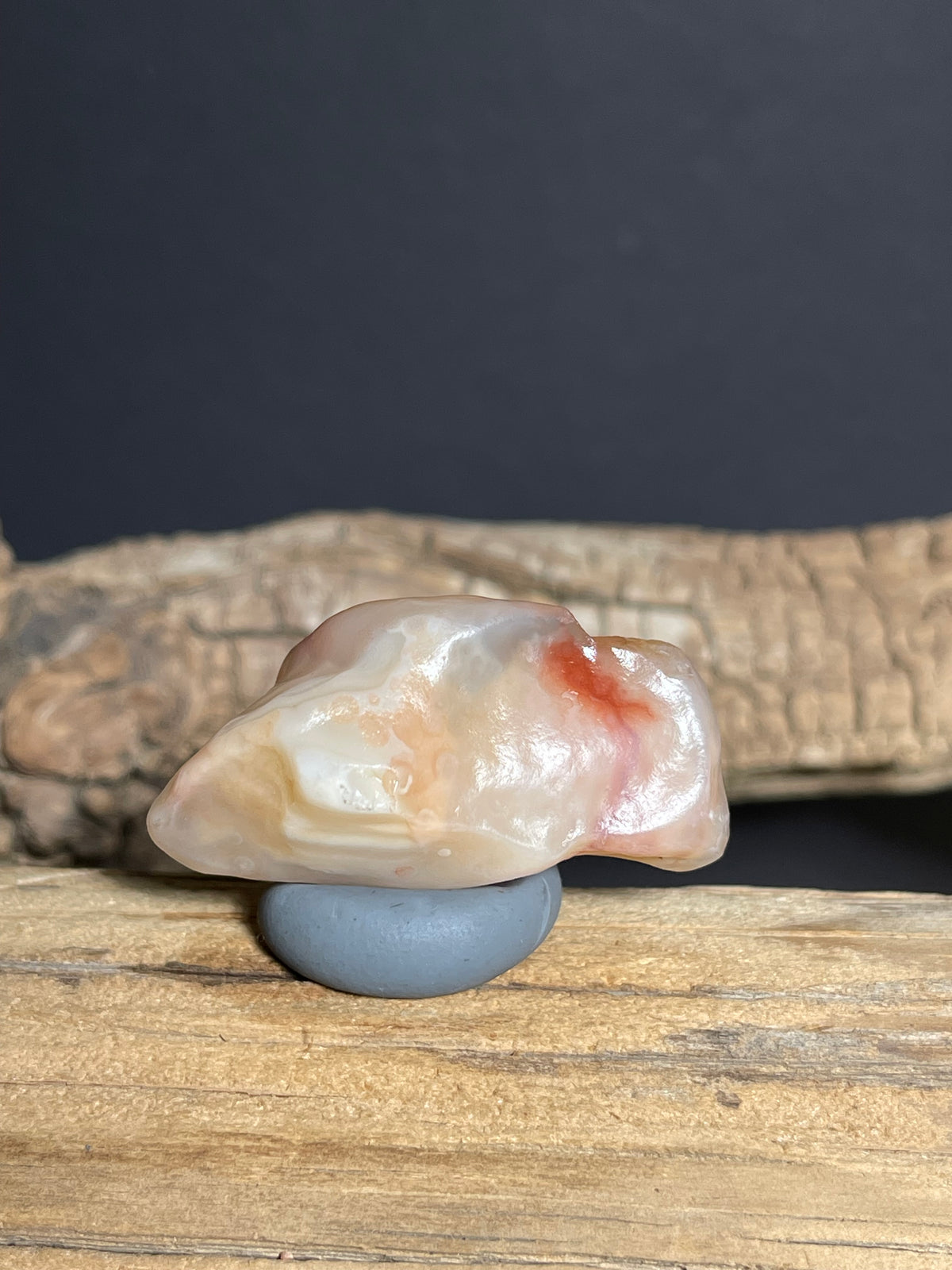 (1077)Natural Alxa Gobi Agate - White Layered Banded with Reddish Conclusions