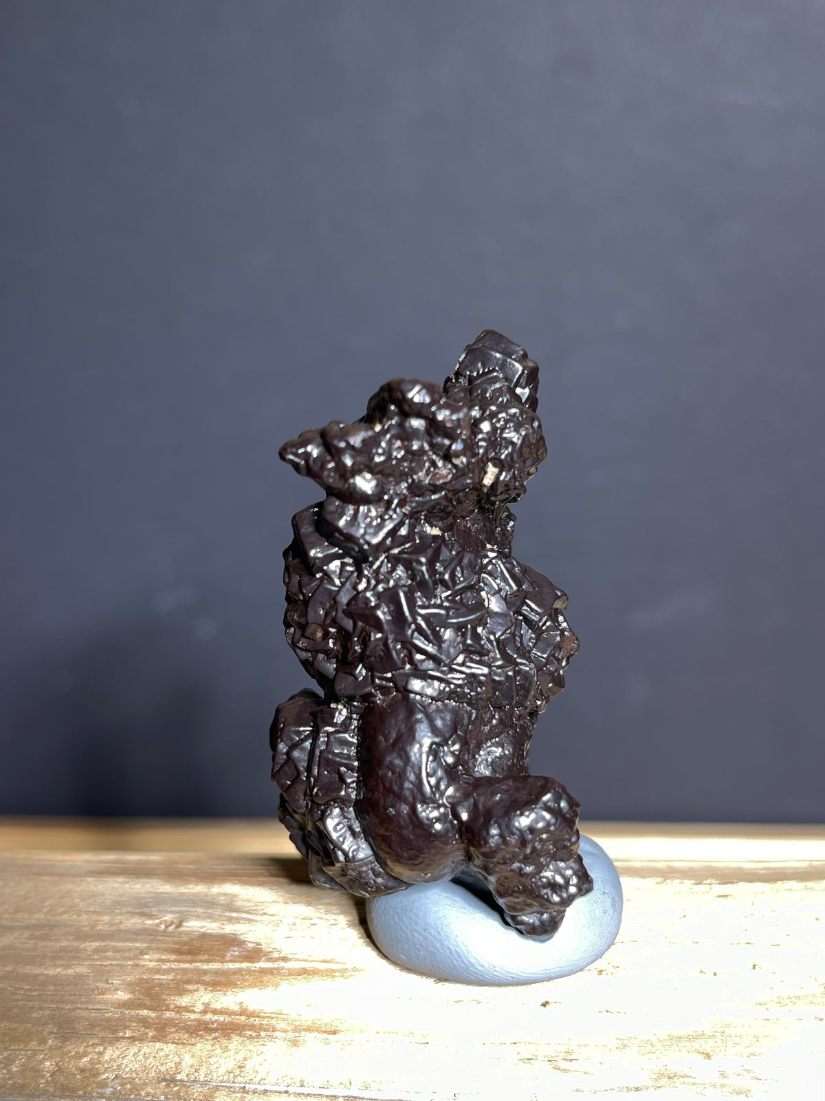 (1135) Alxa Gobi Desert Black Stone – Natural Anthropomorphic collector specimen