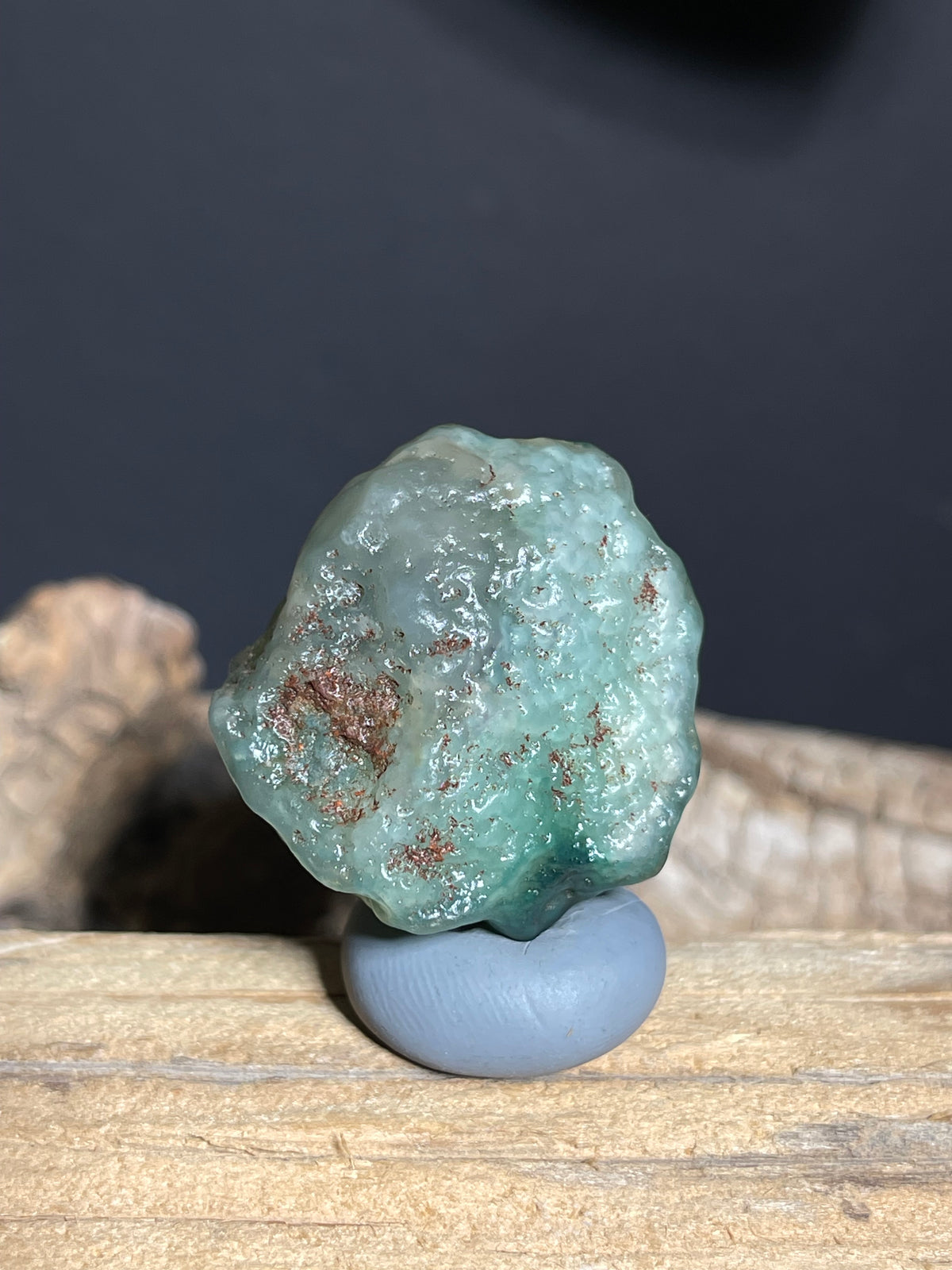 (1104)Alxa Gobi Green Sugar Heart Agate - Natural Face-like Mimetolith