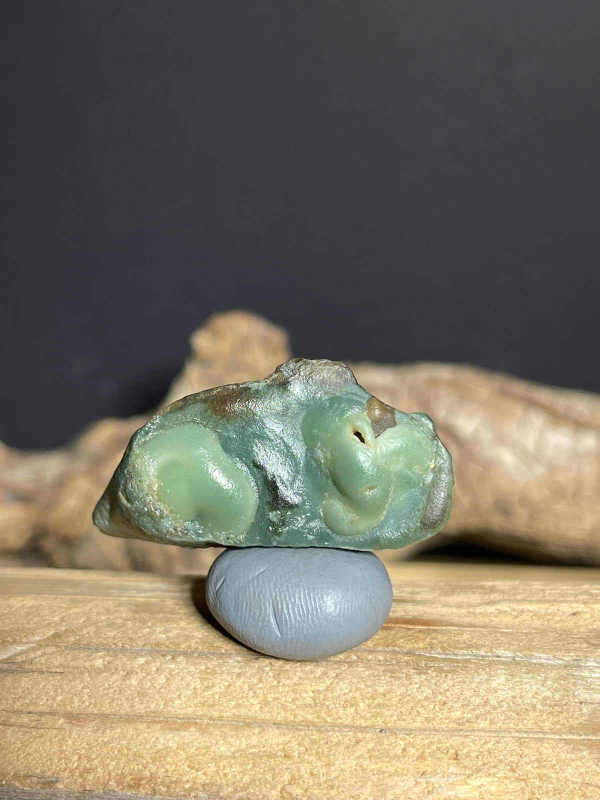 (1127) Natural Hulunbuir Gobi Agate- Green Layering & Botryoidal Formation
