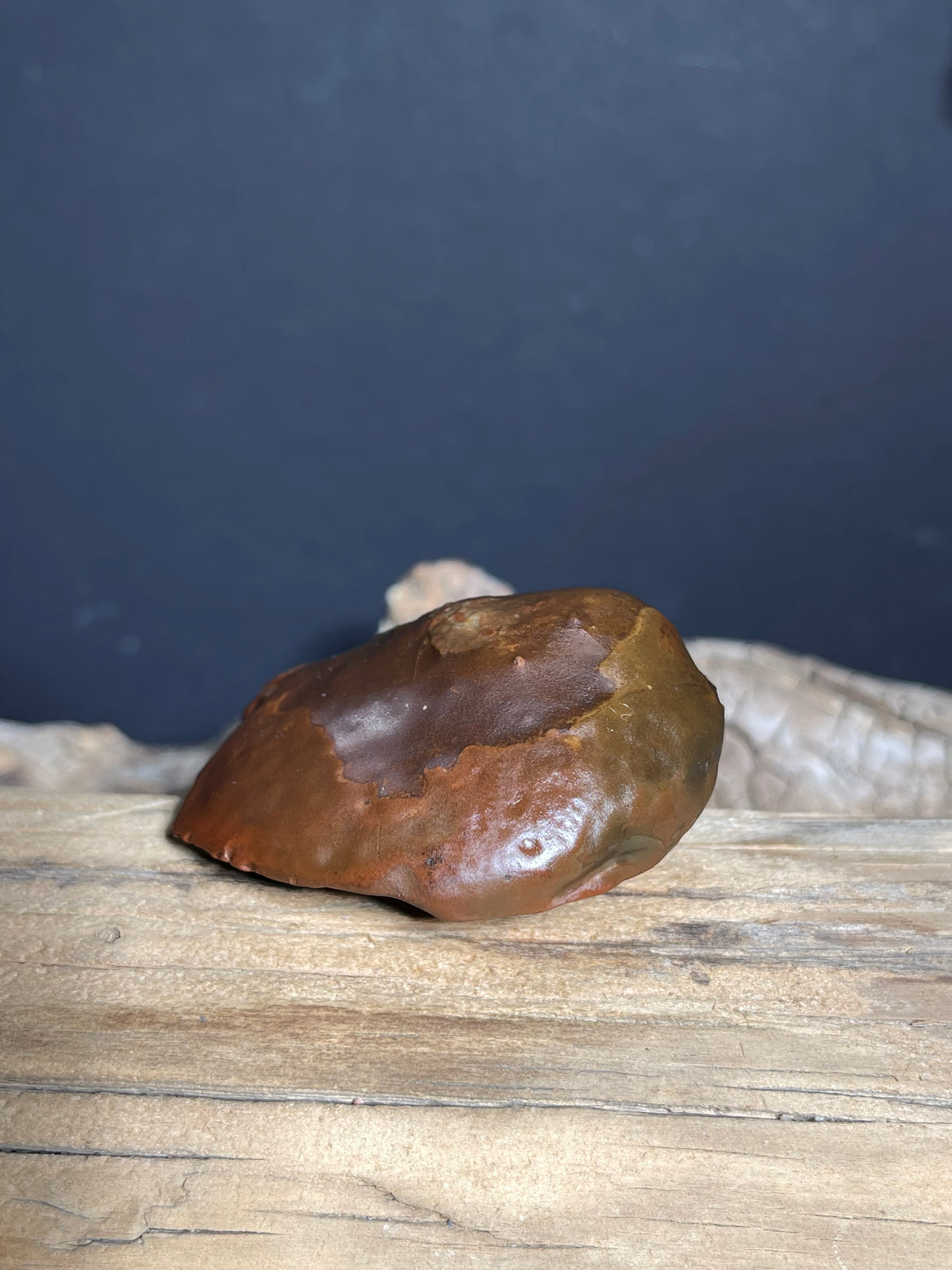 (1014) Natural Hulunbuir Gobi Agate - Red Brown Stone with Deep Natural Cavity