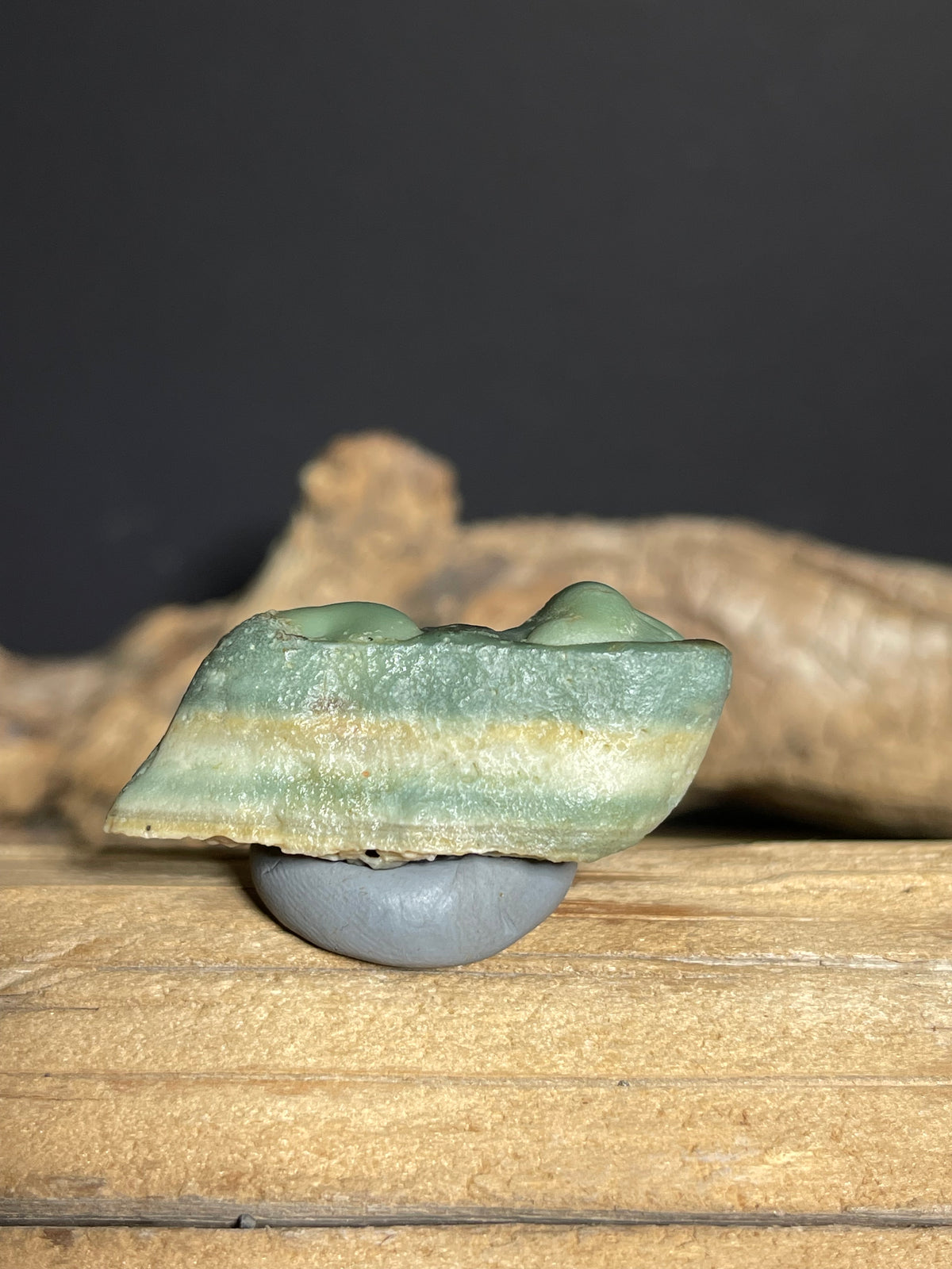 (1127) Natural Hulunbuir Gobi Agate- Green Layering & Botryoidal Formation