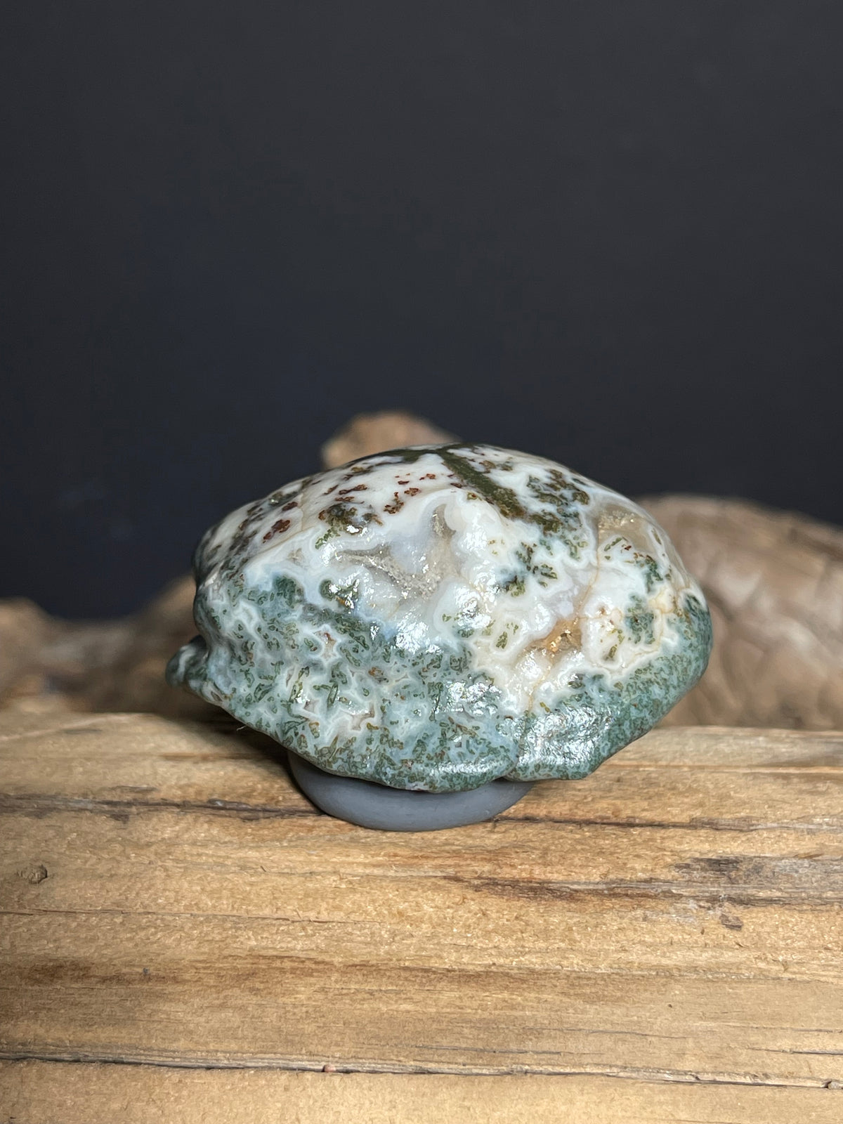 (1037)Natural Alxa Gobi Moss Agate - Creamy White Stone with Green Moss-Like Patterns