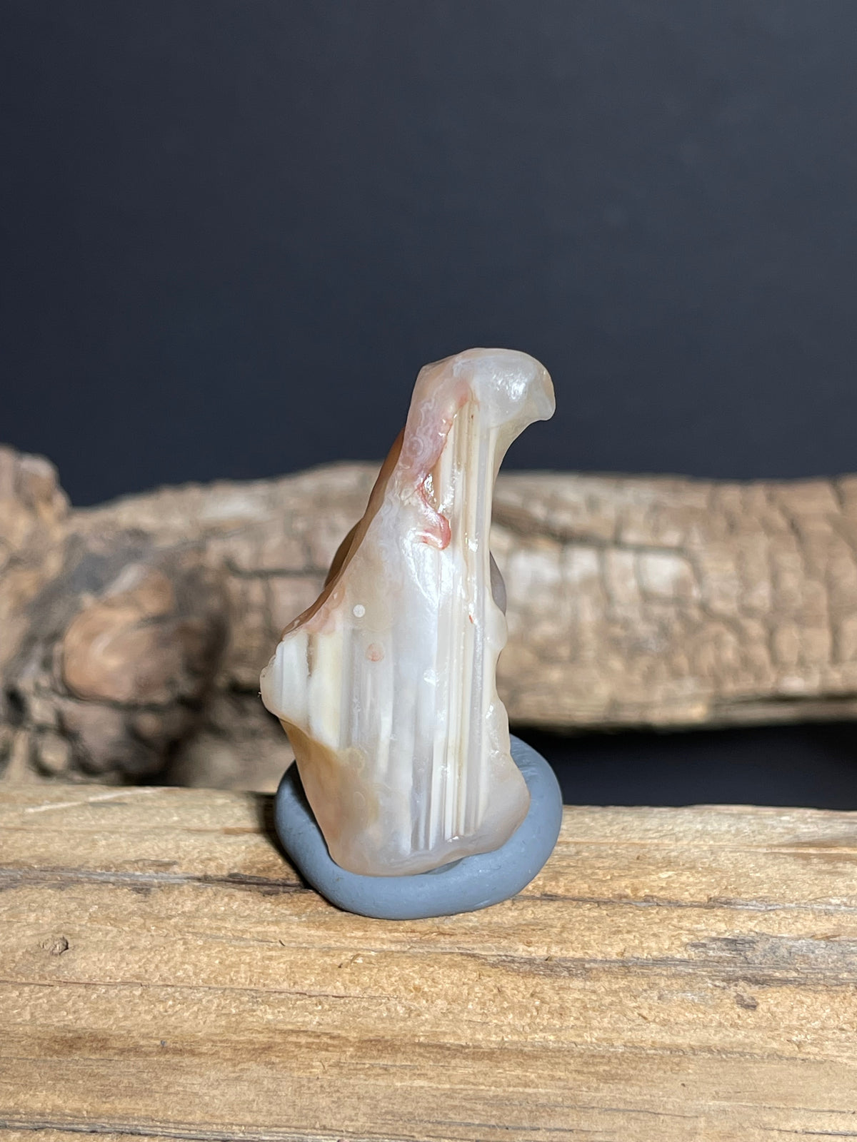 (1077)Natural Alxa Gobi Agate - White Layered Banded with Reddish Conclusions