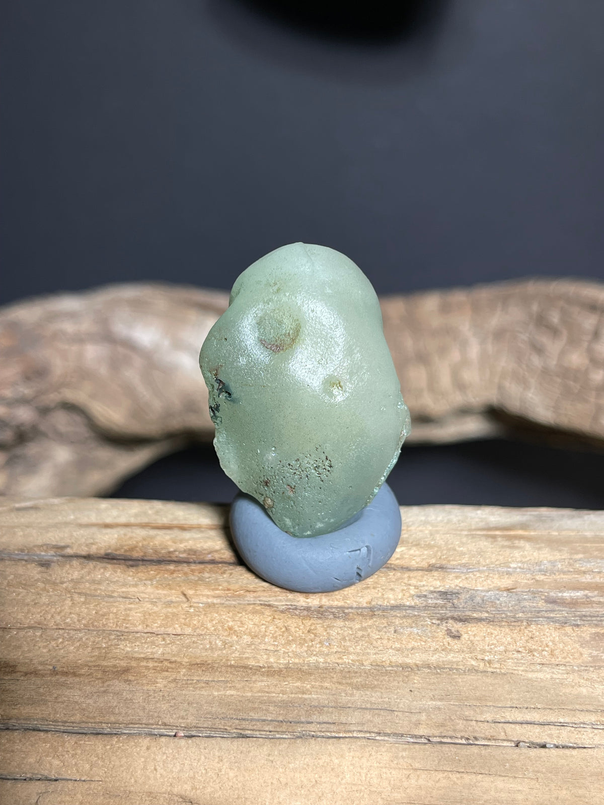 (1066)Natural Alxa Desert Gobi Sugar Heart Agate - Pale Green Translucent stone