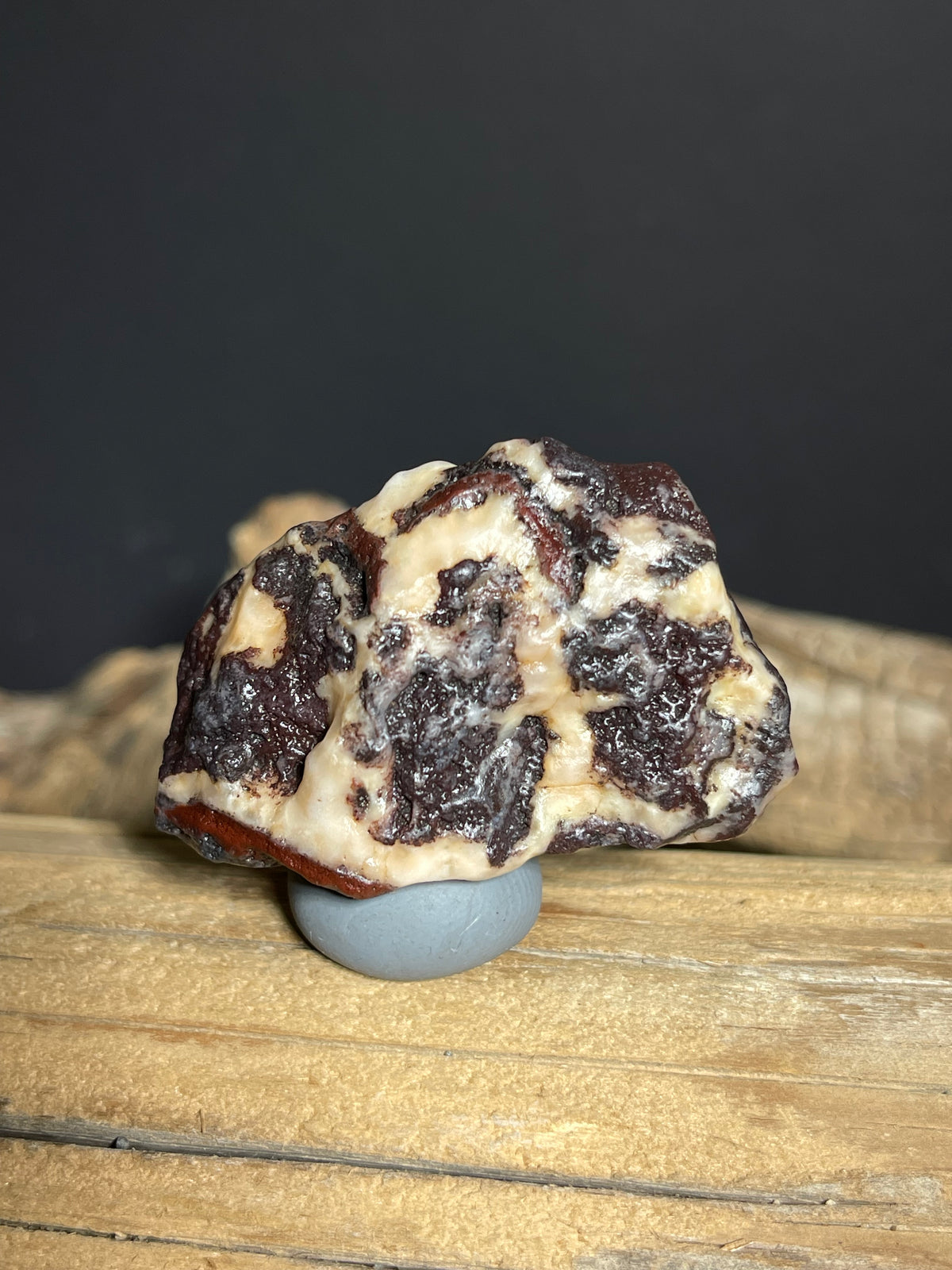 (1115)Natural Alxa Gobi Stone - Cream & Deep Burgundy Contrast Pattern