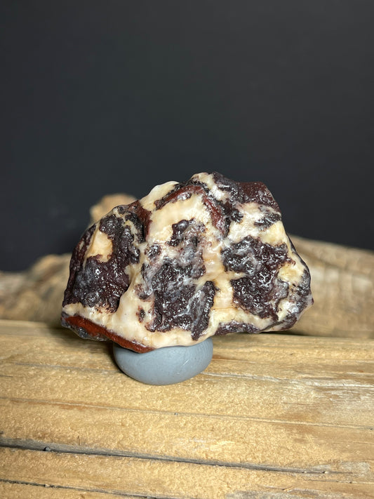 (1115)Natural Alxa Gobi Stone - Cream & Deep Burgundy Contrast Pattern