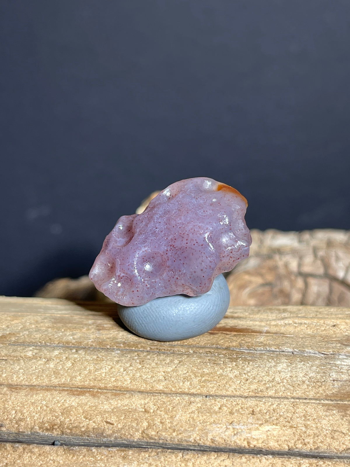 (1111)Natural Alxa Gobi Sugar Heart Agate- Lavender-Pink Translucency & Fine red inclusions