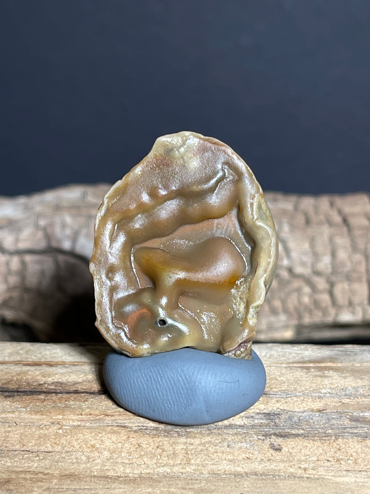 (1072)Natural Hulunbuir Gobi Agate - Smooth Sculptural Surface