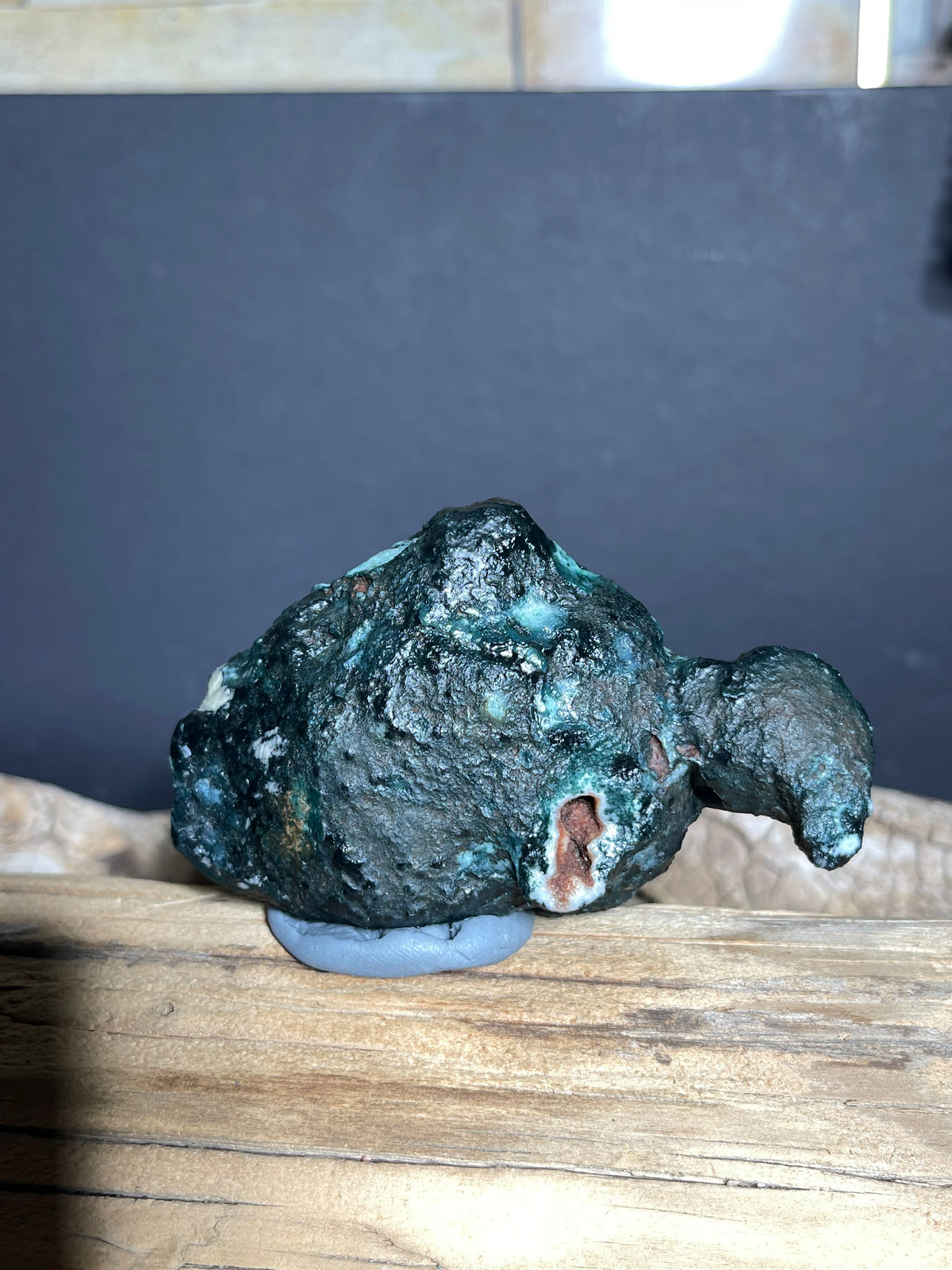 (1010)Natural Alxa Gobi Moss Agate with Open Cavity - Desert Stone
