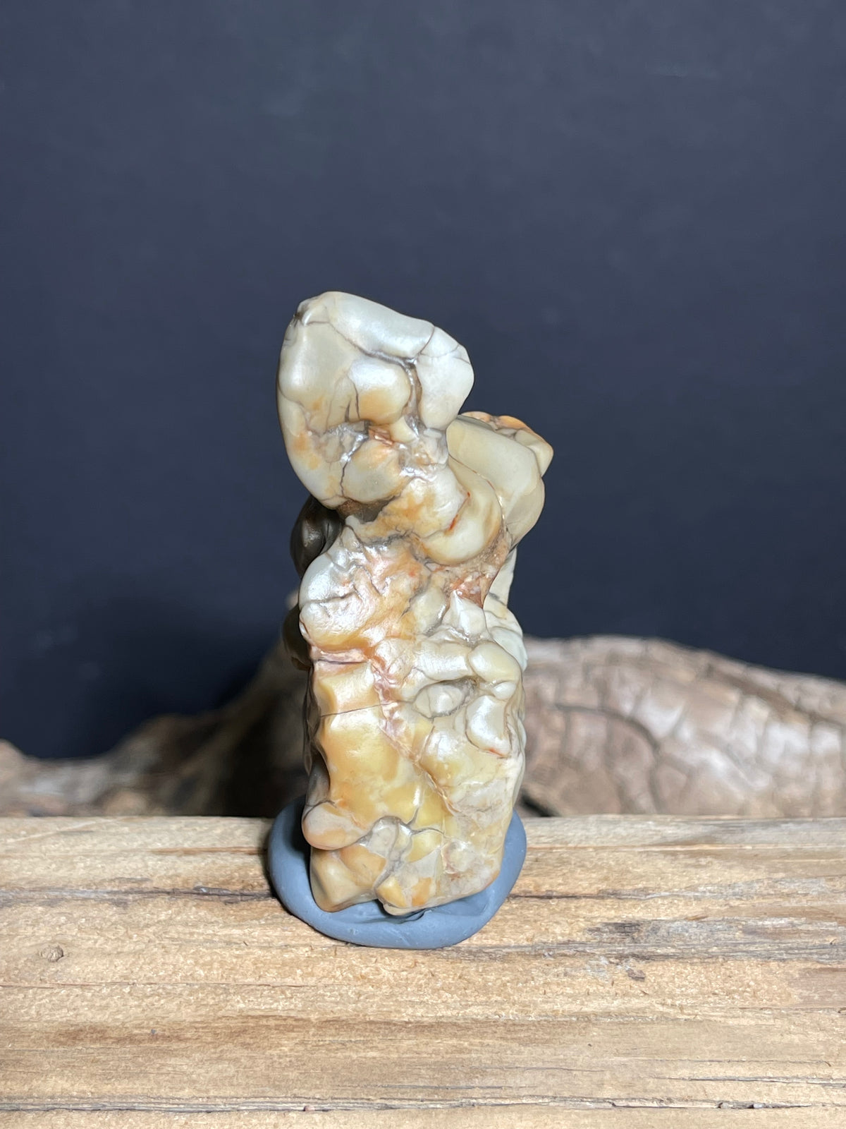 (1042)Natural Alxa Gobi Agate - Mosaic Pattern & Sculpture Form