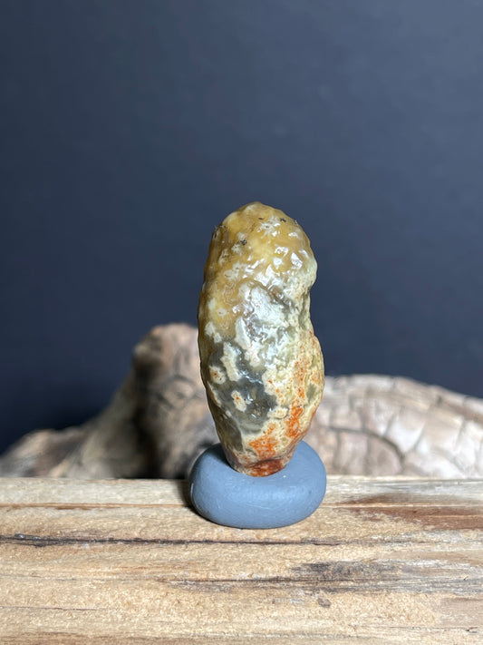 (1005)Natural Alxa Gobi vein Agate with Dendritic Patterns