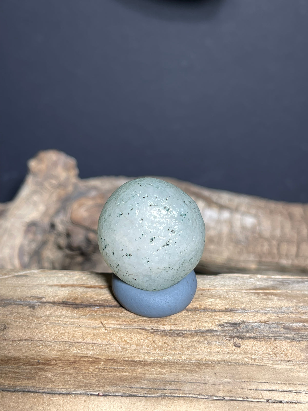 (1061)Natural Alxa Gobi Moss Agate - Pale GreenDesert Agate