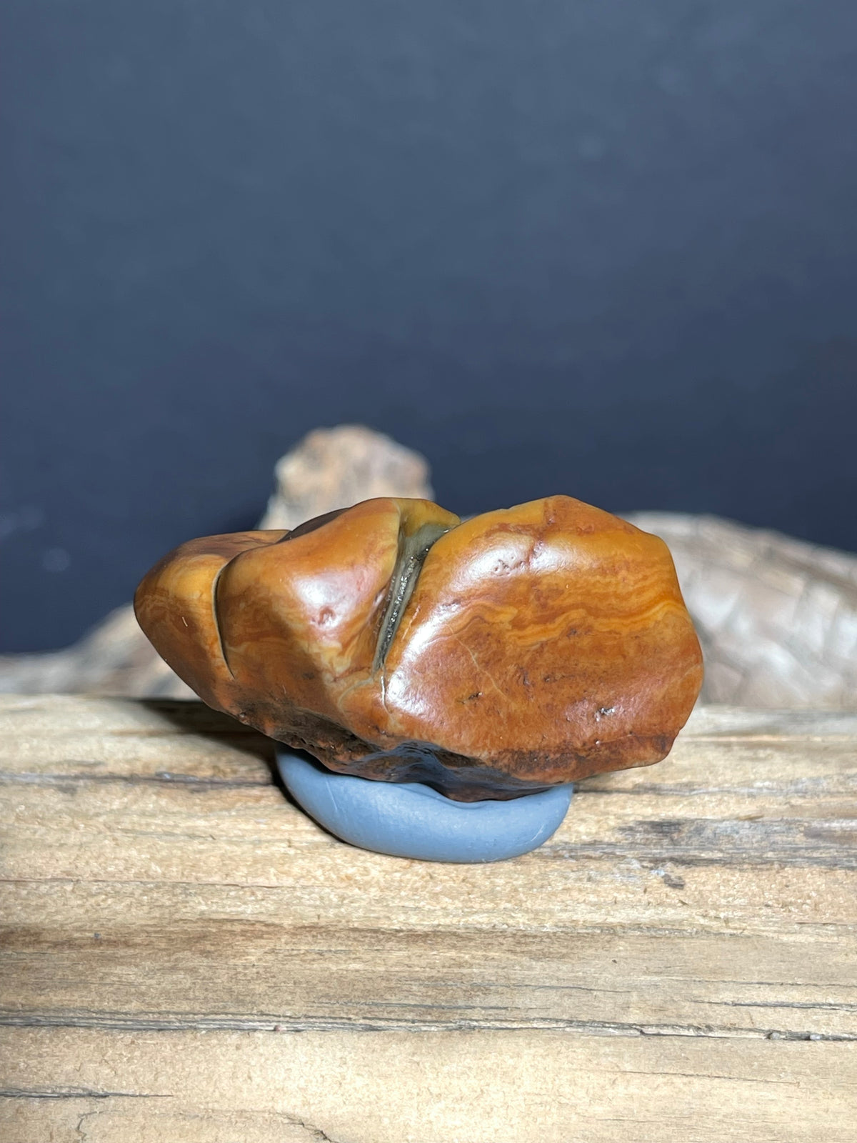 (1045)Natural Alxa Gobi Agate - Desert Varnish Sculpture Form