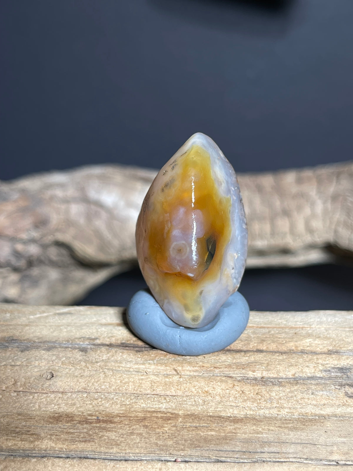 (1064)Natural Alxa Gobi Moss Agate -  Face-Like Natural Formation