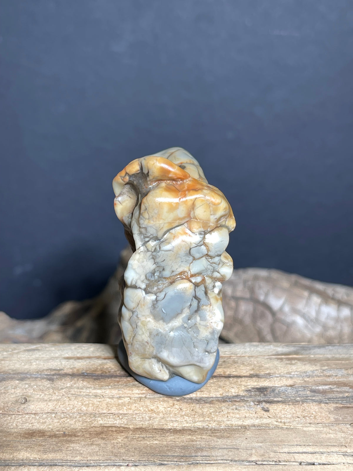 (1042)Natural Alxa Gobi Agate - Mosaic Pattern & Sculpture Form