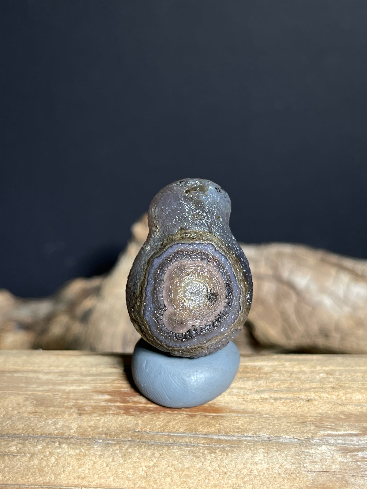 (1125)  Natural Alxa Gobi Eye Agate- Large Concentric Eye & Gourd-Like Form