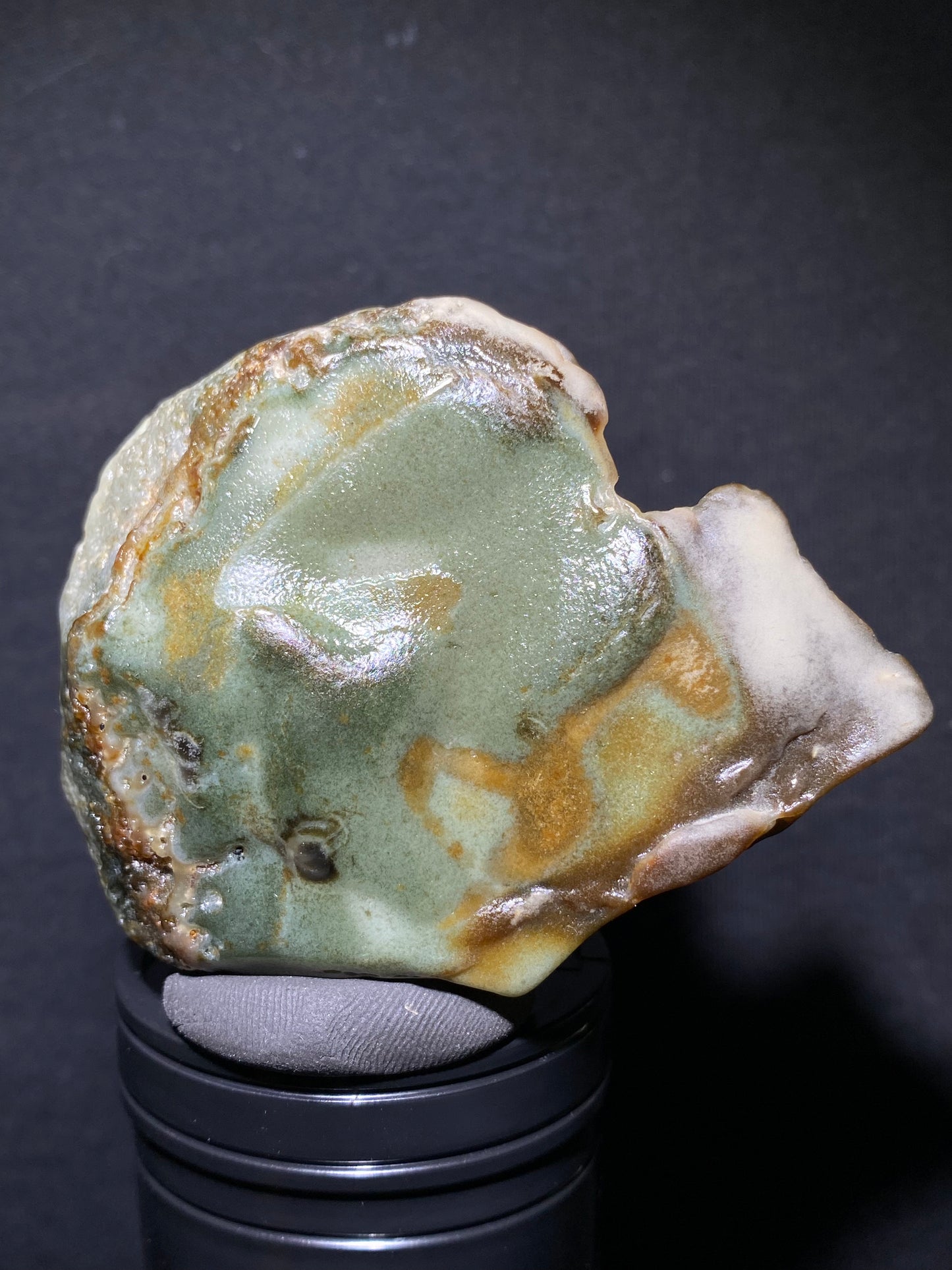 (1000)Alxa Desert Gobi Agate rough nature stone,Natural Green Color Raw Stone from Inner Mongolia