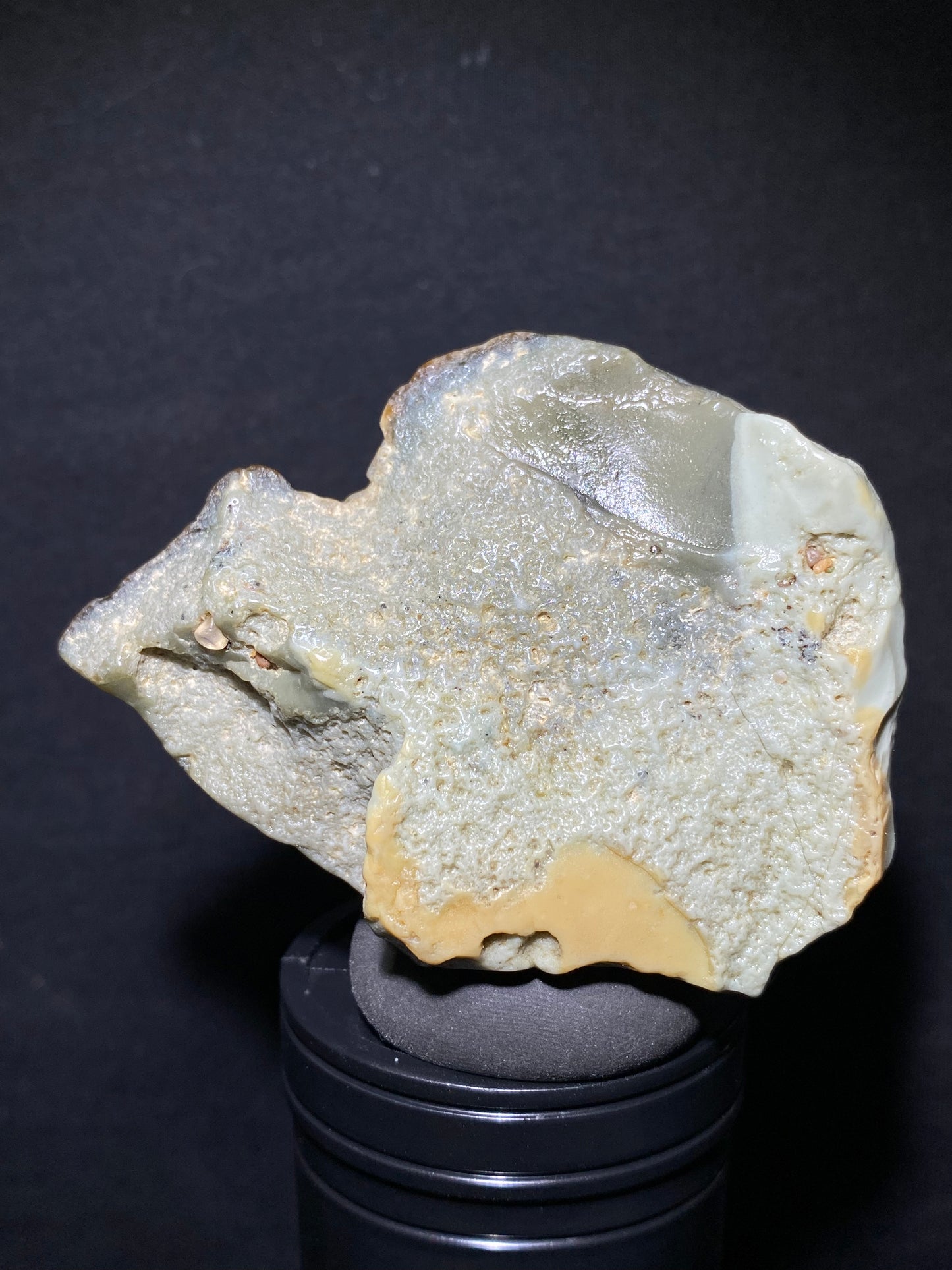 (1000)Alxa Desert Gobi Agate rough nature stone,Natural Green Color Raw Stone from Inner Mongolia