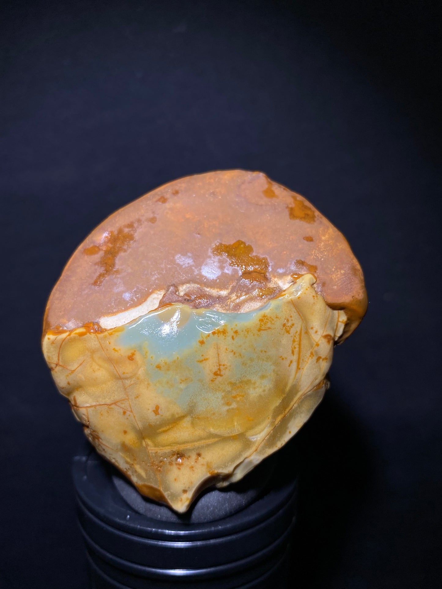 (1001)Alxa Desert Gobi Agate rough nature stone,Natural red Color Raw Stone from Inner Mongolia.