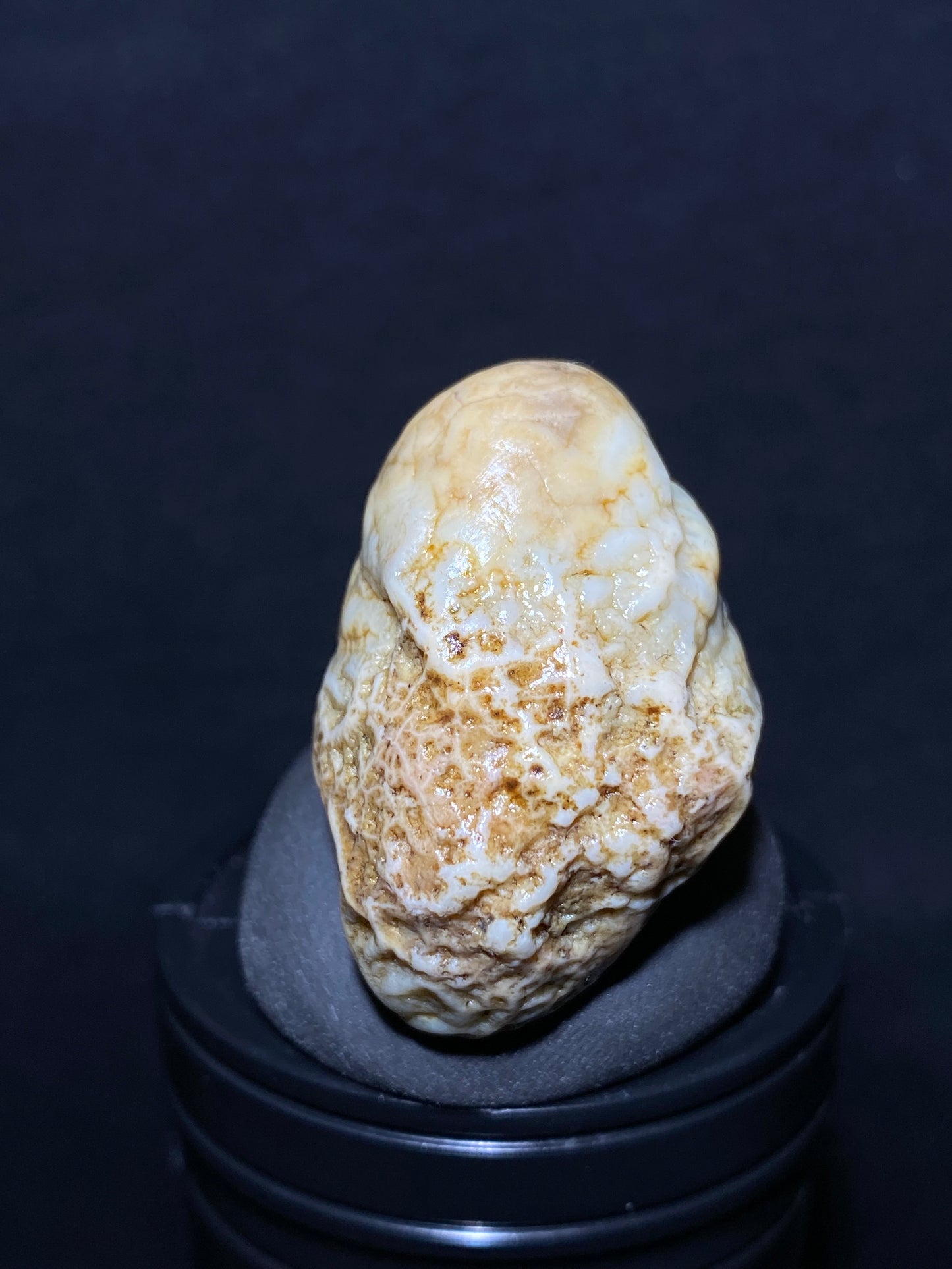 (1004)Alxa Desert Gobi vein Agate rough nature stone,Natural Color Raw Stone from Inner Mongolia.