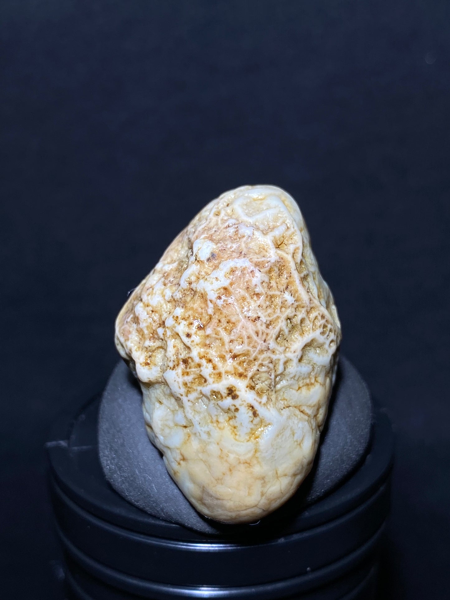 (1004)Alxa Desert Gobi vein Agate rough nature stone,Natural Color Raw Stone from Inner Mongolia.