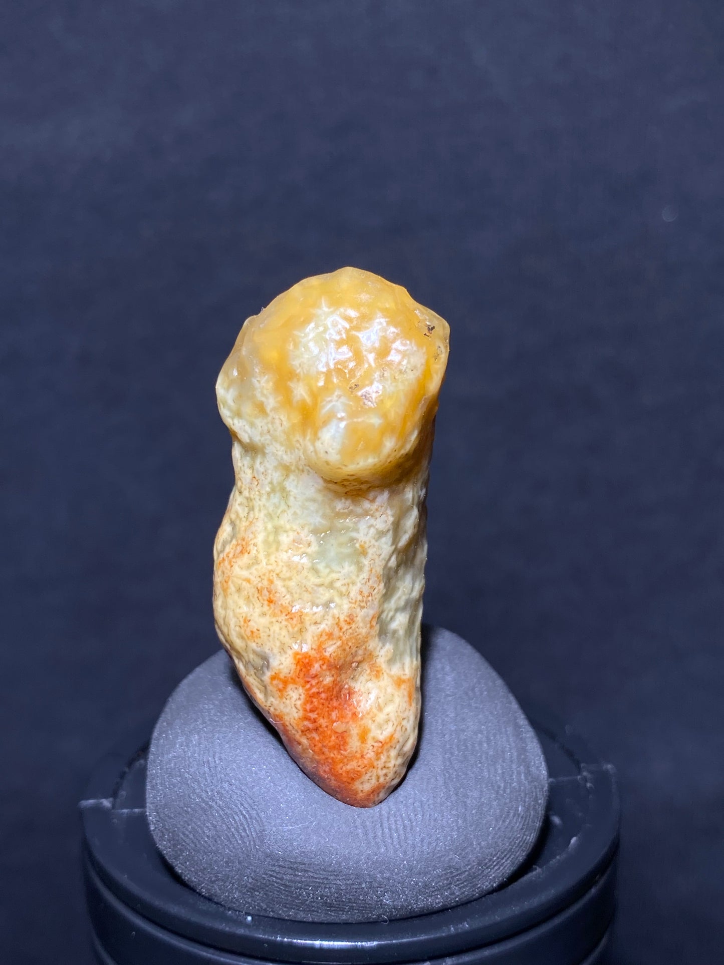 (1005)Alxa Desert Gobi vein Agate with Intricate Floral Patterns, rough nature stone,Natural Color Raw Stone from Inner Mongolia.