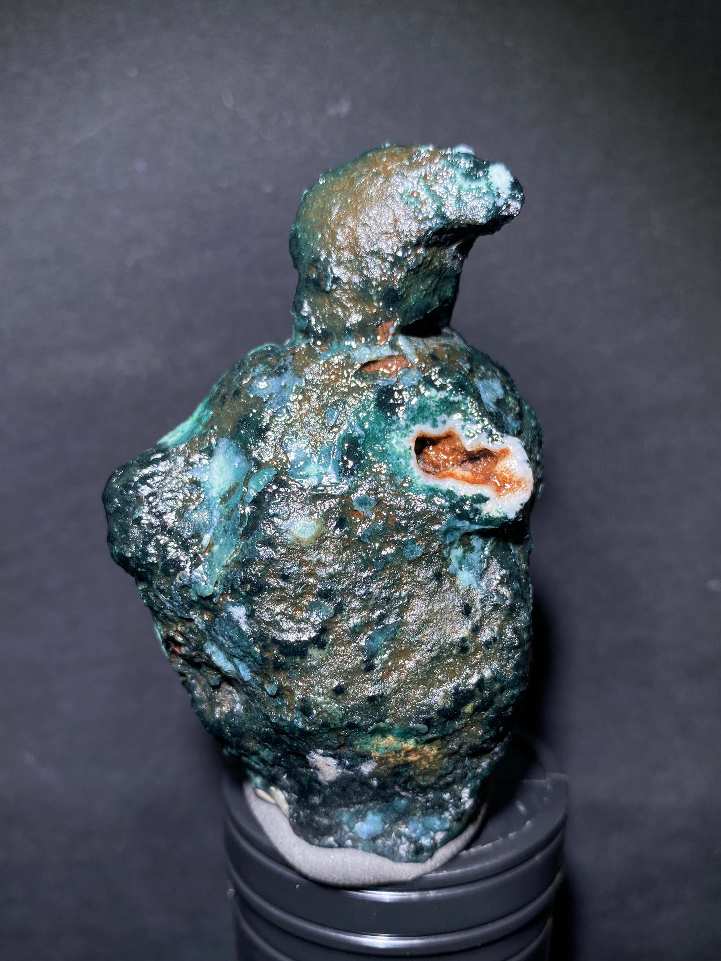 (1010)Alxa Desert Gobi moss Agate rough nature stone,Natural Color Raw Stone from Inner Mongolia.