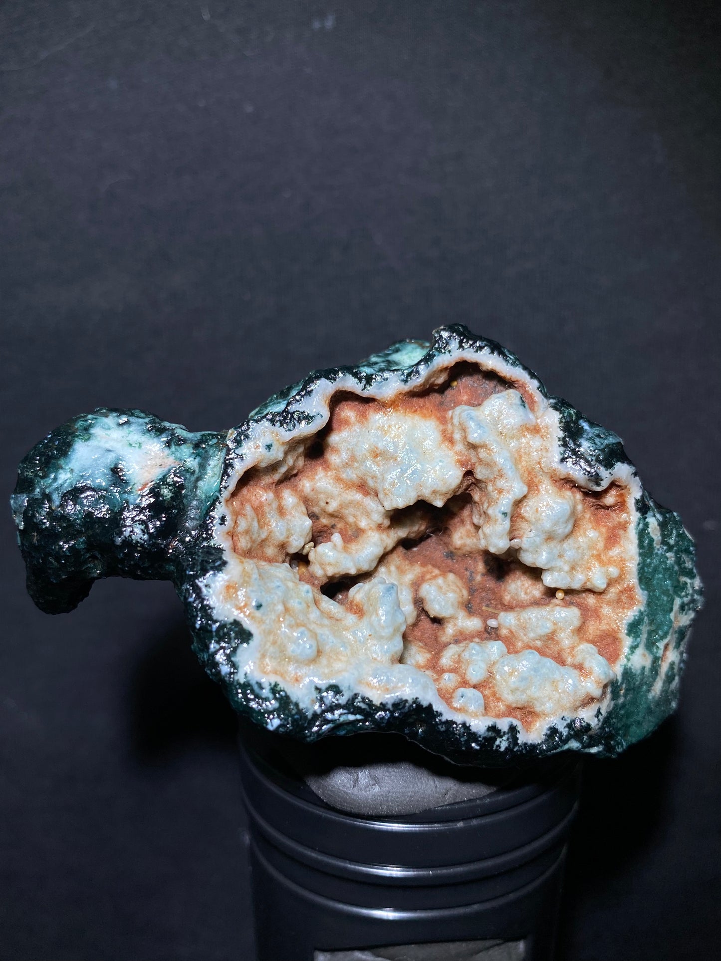 (1010)Alxa Desert Gobi moss Agate rough nature stone,Natural Color Raw Stone from Inner Mongolia.