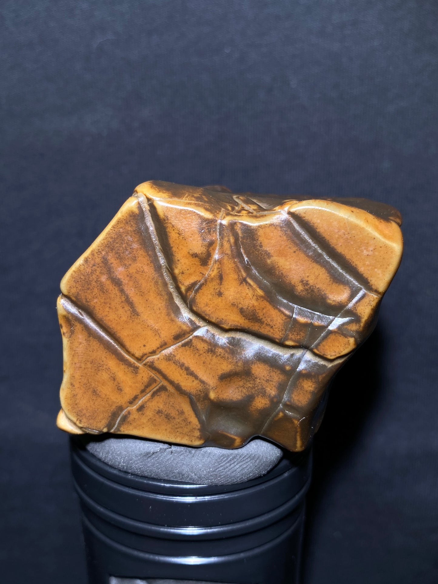 (1011)Alxa Desert Gobi Agate, rough nature stone,Natural Black Color Raw Stone from Inner Mongolia.