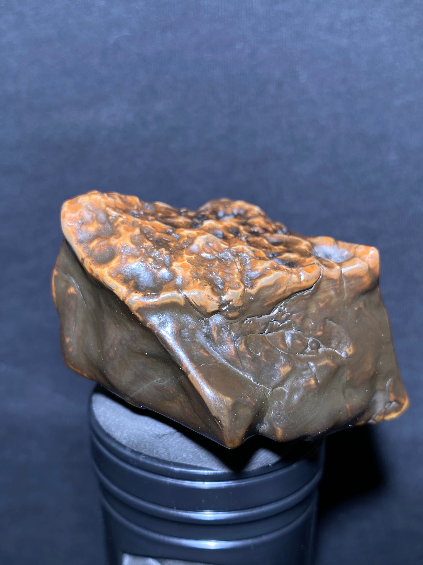 (1011)Alxa Desert Gobi Agate, rough nature stone,Natural Black Color Raw Stone from Inner Mongolia.