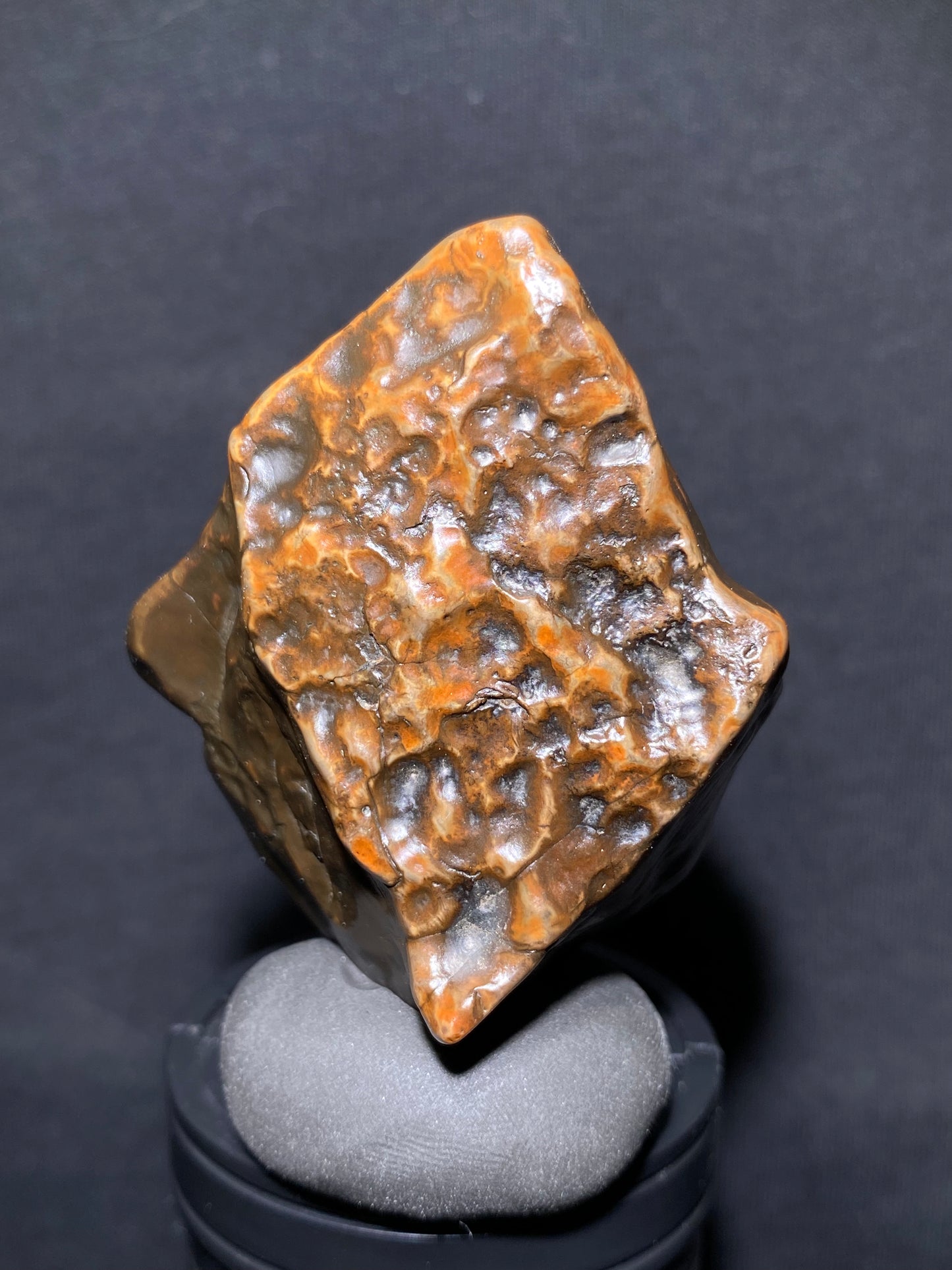 (1011)Alxa Desert Gobi Agate, rough nature stone,Natural Black Color Raw Stone from Inner Mongolia.