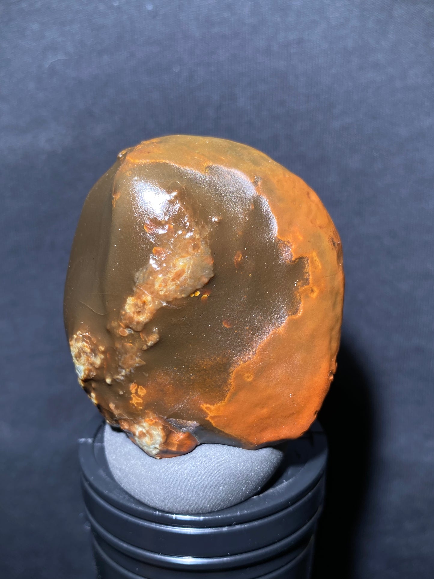 (1014)Alxa Desert Gobi Agate rough nature stone,Natural red Color Raw Stone from Inner Mongolia.