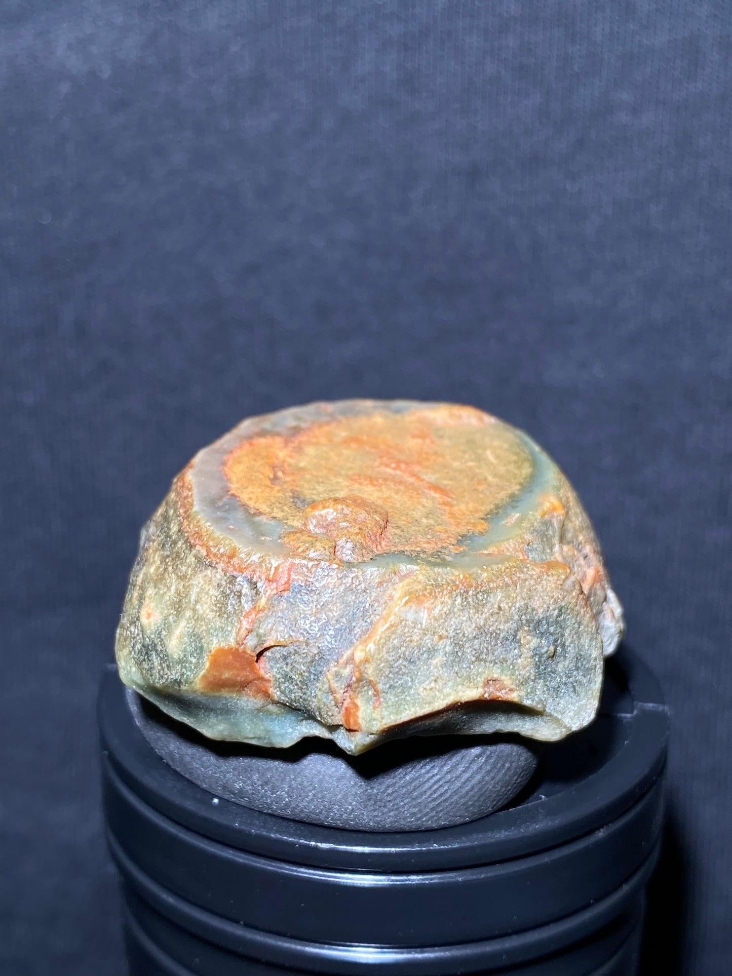 (1015)Alxa Desert Gobi Agate rough nature stone,Natural red Color Raw Stone from Inner Mongolia.
