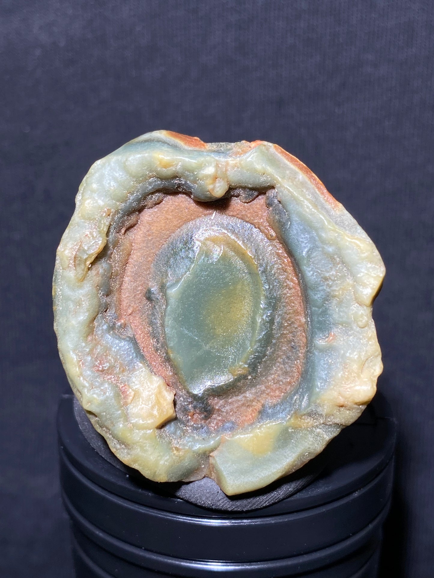 (1015)Alxa Desert Gobi Agate rough nature stone,Natural red Color Raw Stone from Inner Mongolia.