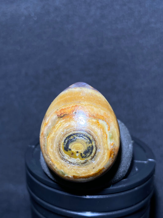(1020)Alxa Desert Gobi eye Agate, polished pendent, drilled hole, nature stone,Natural Color Raw Stone from Inner Mongolia.