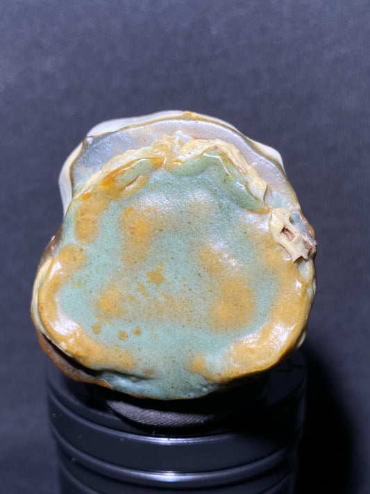 (1027)Alxa Desert Gobi Agate rough nature stone,Natural green Color Raw Stone from Inner Mongolia.