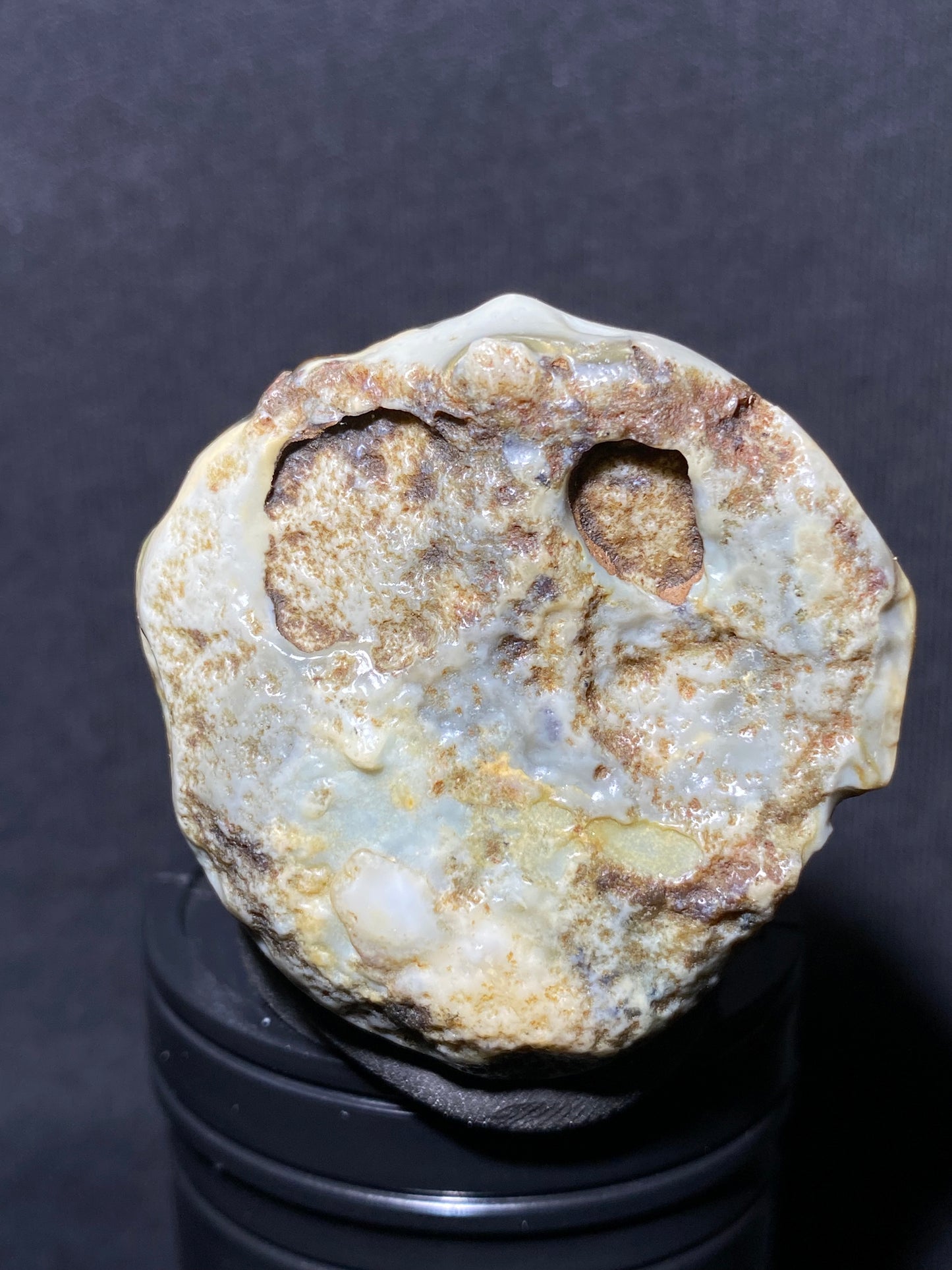 (1027)Alxa Desert Gobi Agate rough nature stone,Natural green Color Raw Stone from Inner Mongolia.