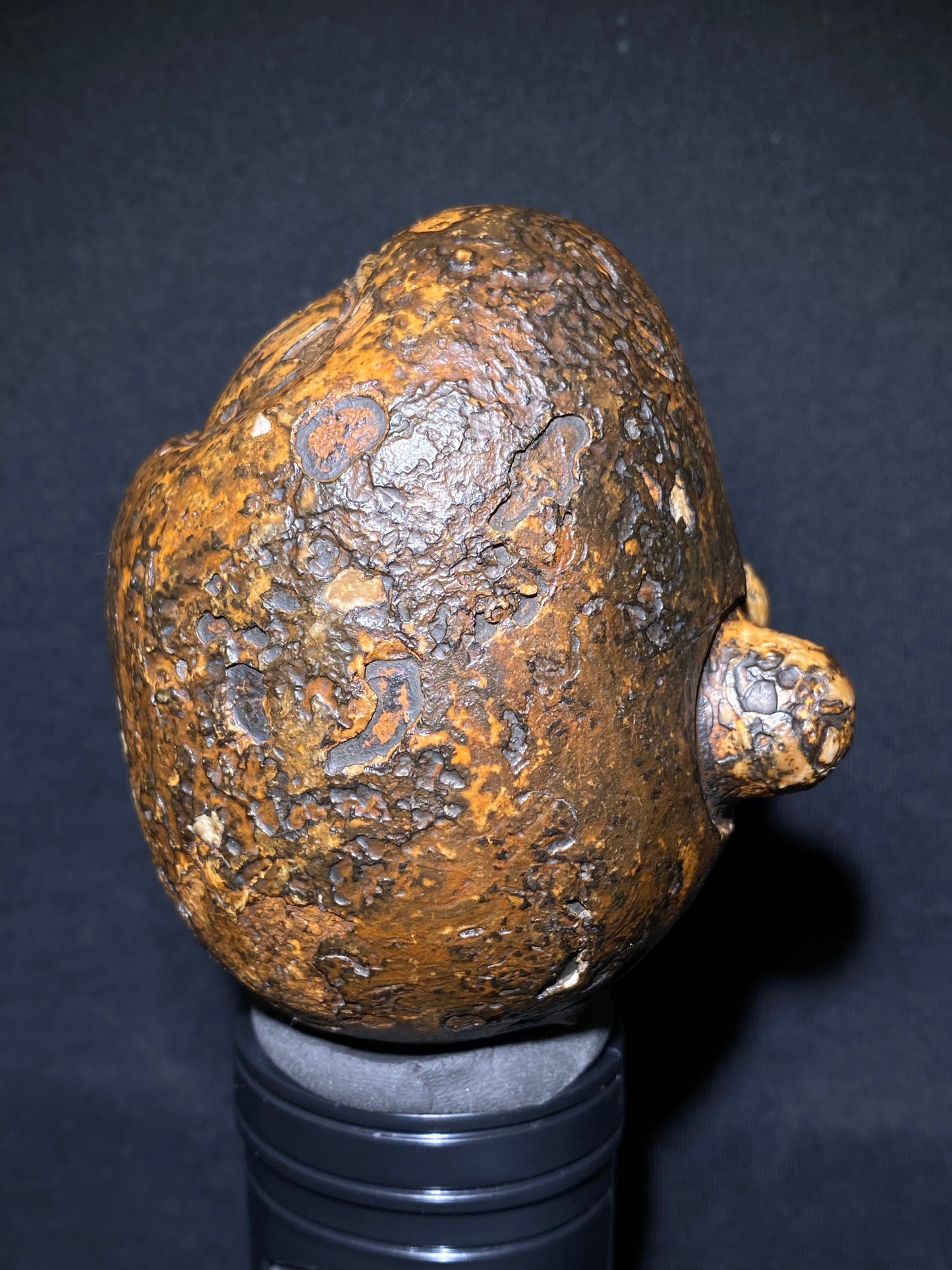 (1028)Gobi desert eye Agate rough nature stone, face-like agate,Natural Color Raw Stone from Afica.