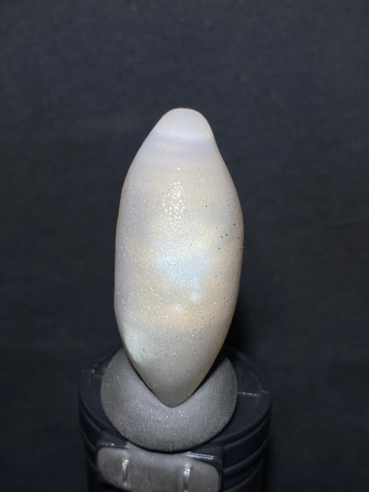 (1029)Alxa Desert Gobi Agate rough nature stone, Natural Color Raw Stone from Inner Mongolia.